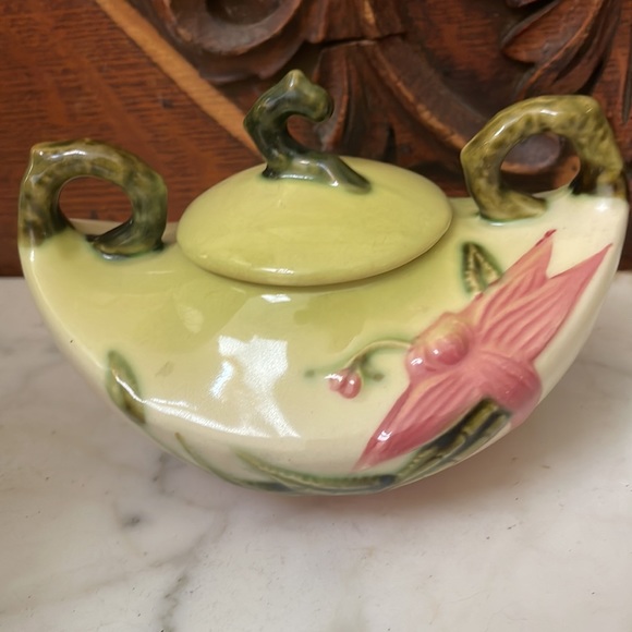 Vintage Hull art pottery teapot , cream and sugar bowl . - Picture 6 of 15